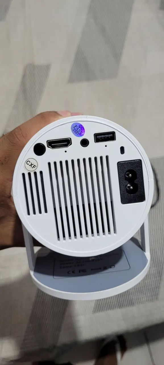Projetor HY300 Com Android  - Foto 2