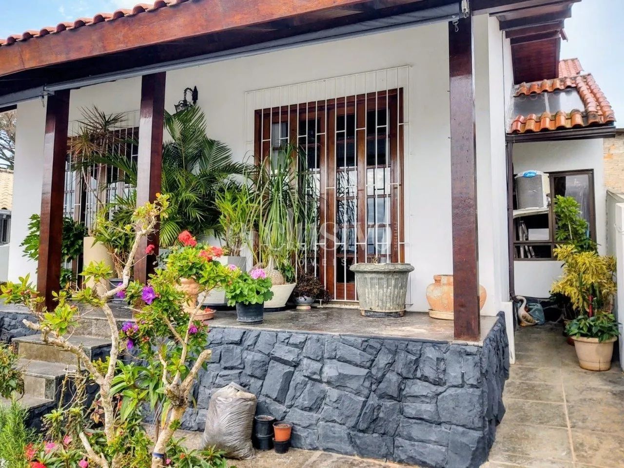 Casa 4 Quartos com Piscina no bairro Capoeiras - Foto 2
