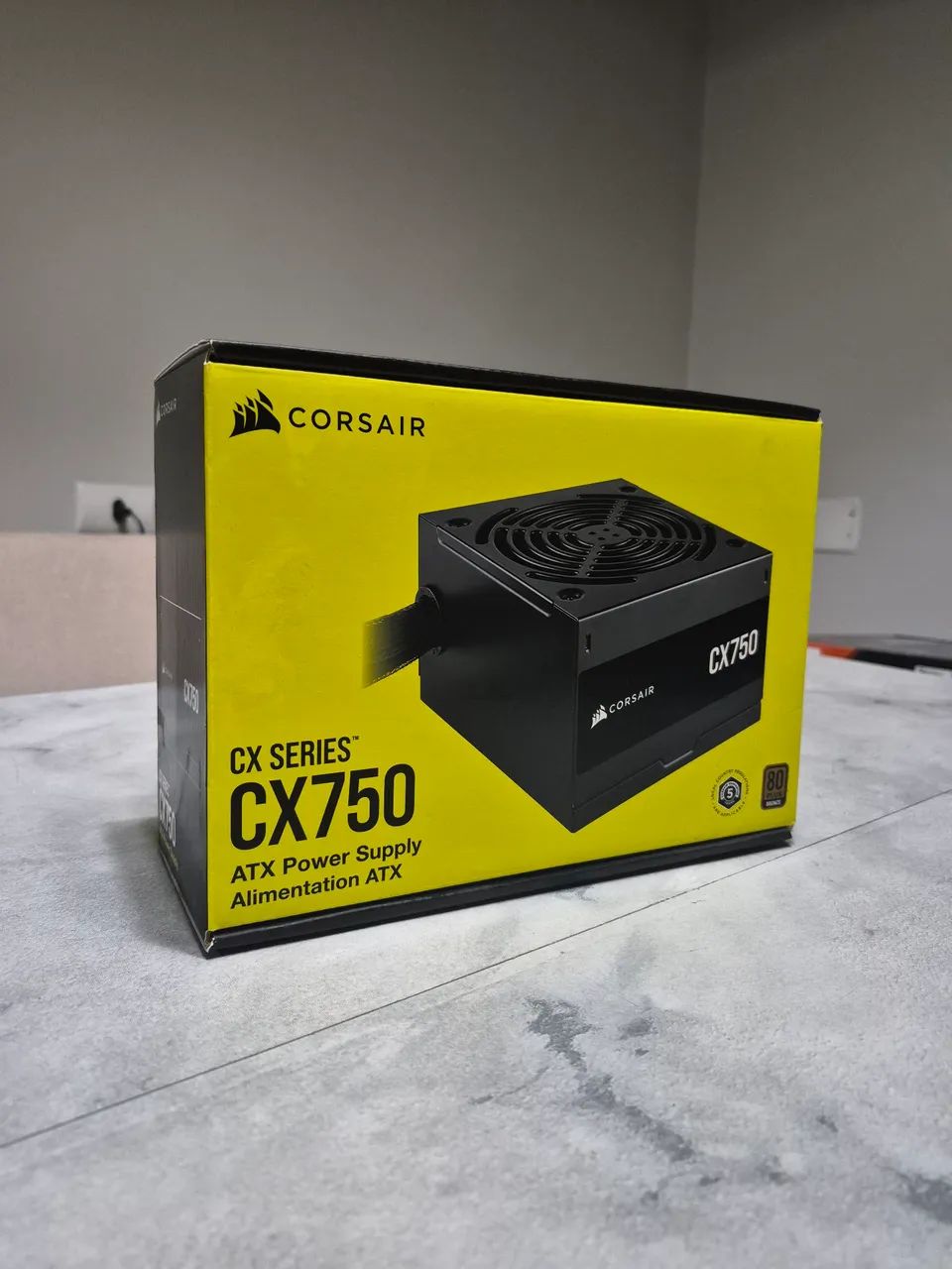 Fonte (Corsair CX750)