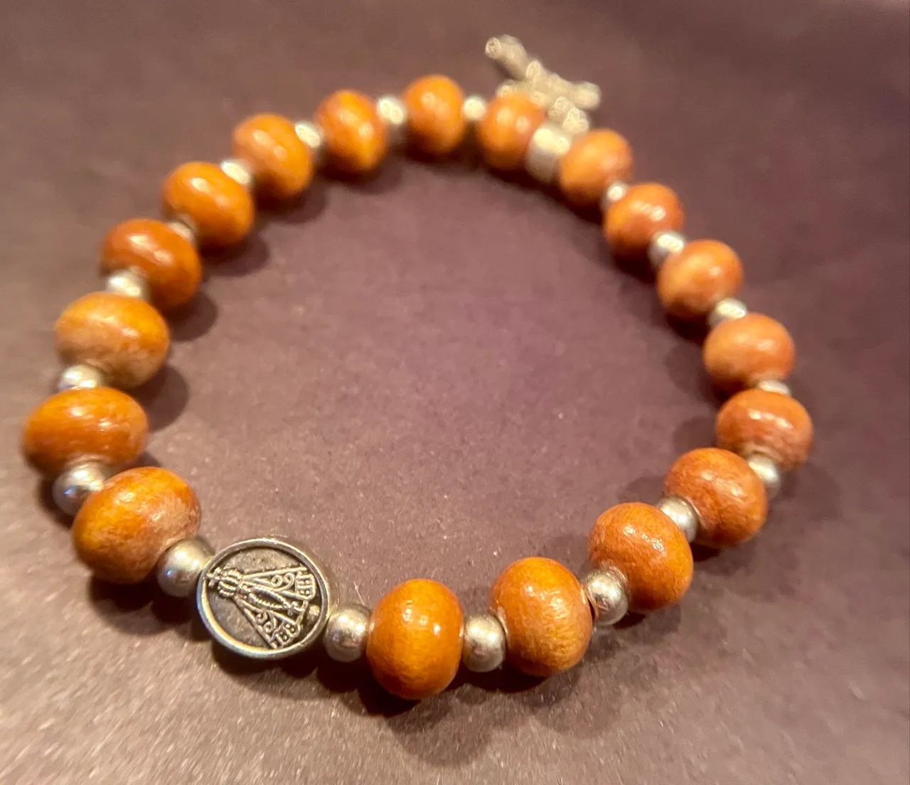 Pulseira Religiosa - Madeira - Foto 2