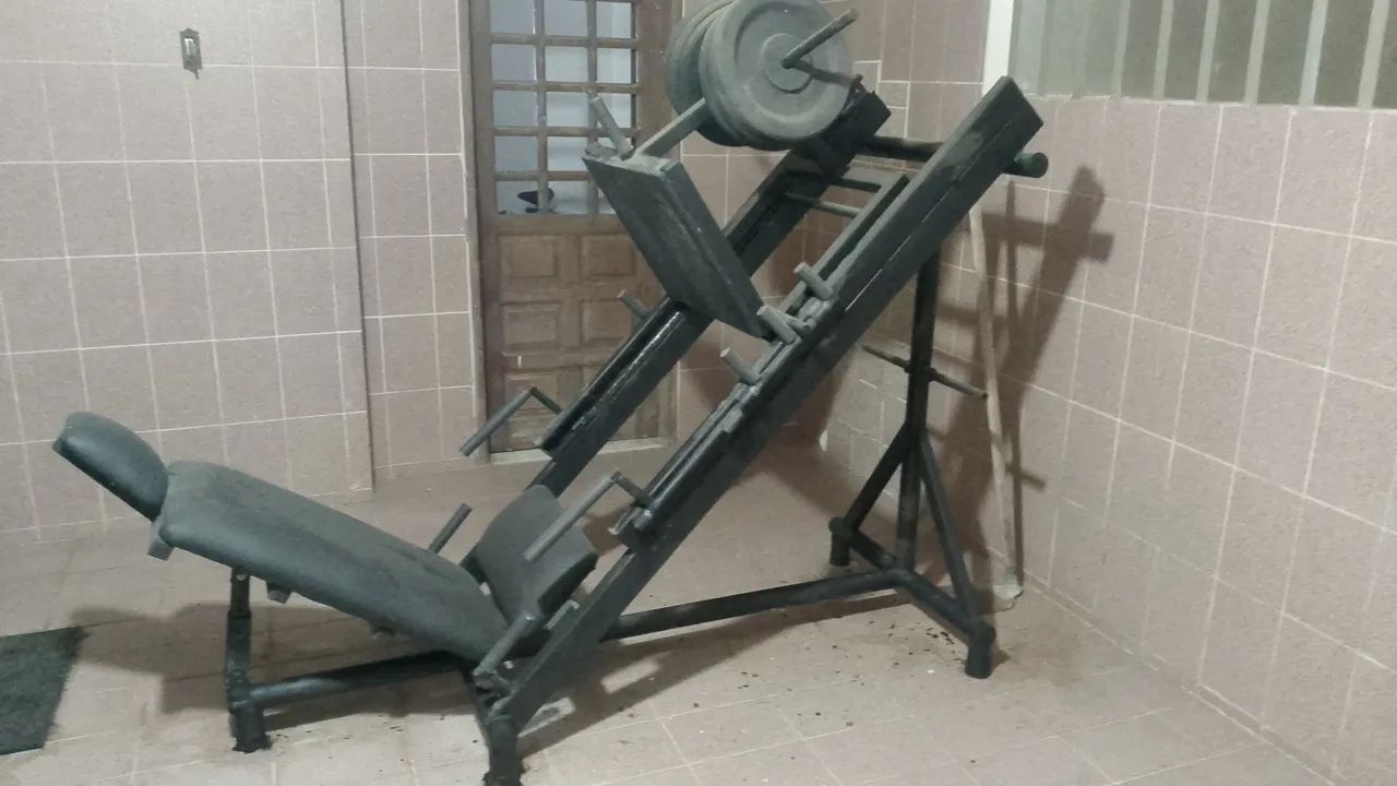 Aparelho de academia leg pack 45  - Foto 2