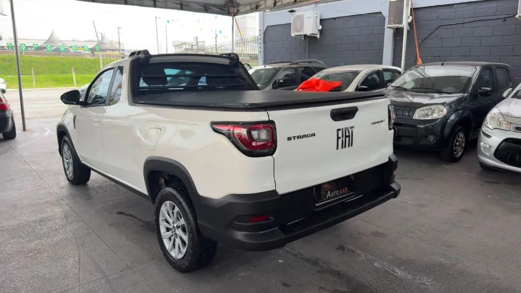 Fiat Strada Endurance 1.4 Flex 8V C 2023 - Foto 2