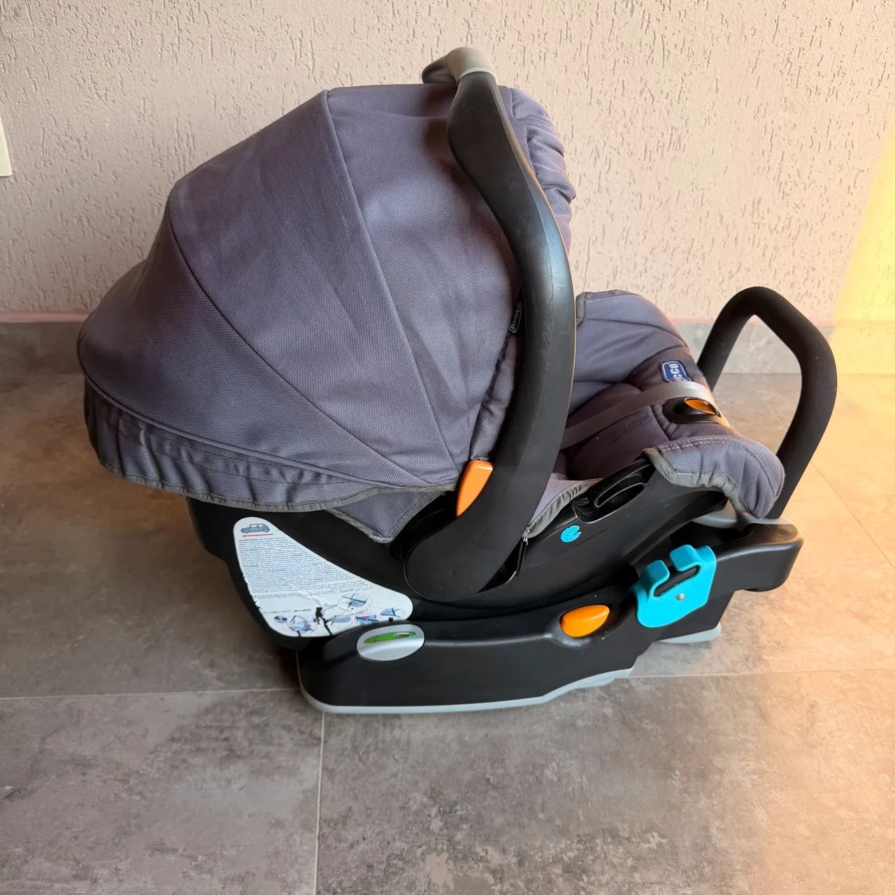 Bebê Conforto + Carrinho para Bebê Chicco.