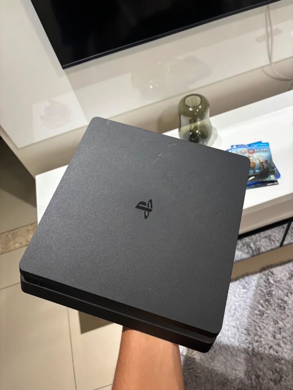 PS4 Slim 1TB - Foto 2