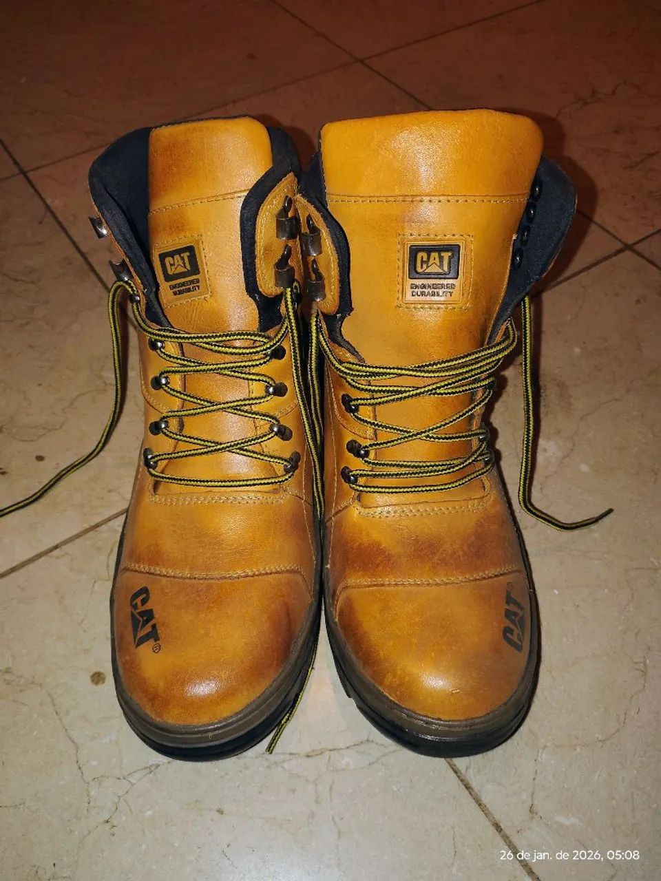 Bota em couro Caterpillar N*45 - Foto 5