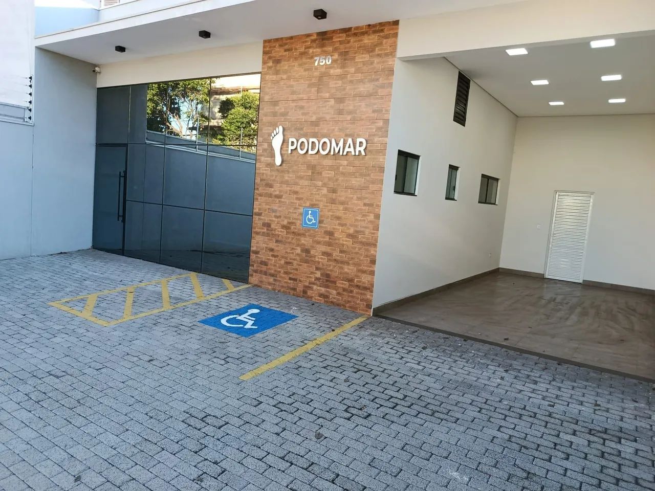 SALÃO COMERCIAL - RUA JOAQUIM NABUCO - ZONA 04 - Foto 2
