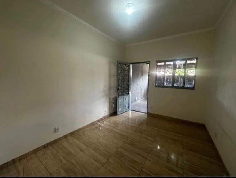 Vendo essa casa no Sol Nascente, trecho 2  - Foto 5