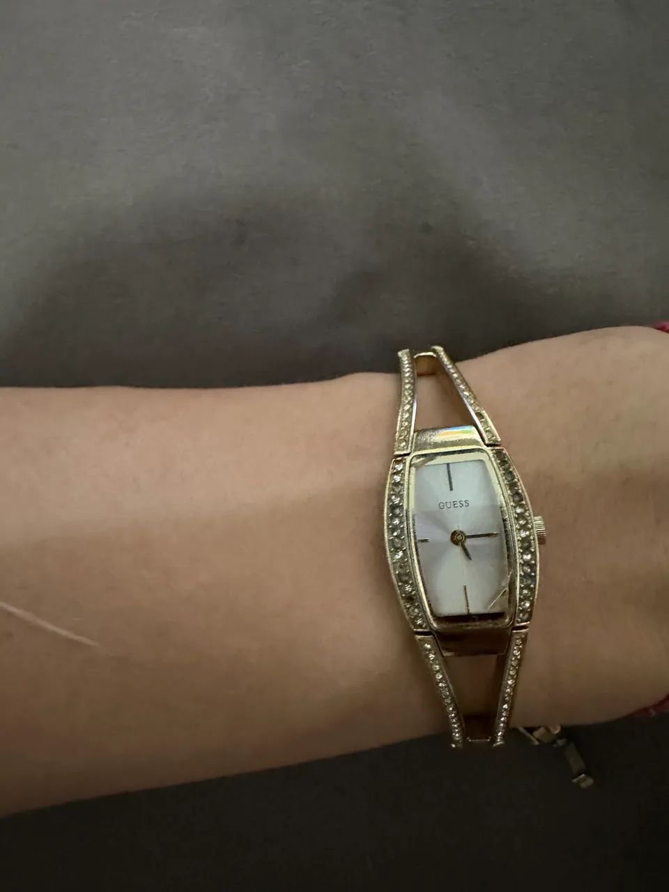 Relógio Guess Dourado 