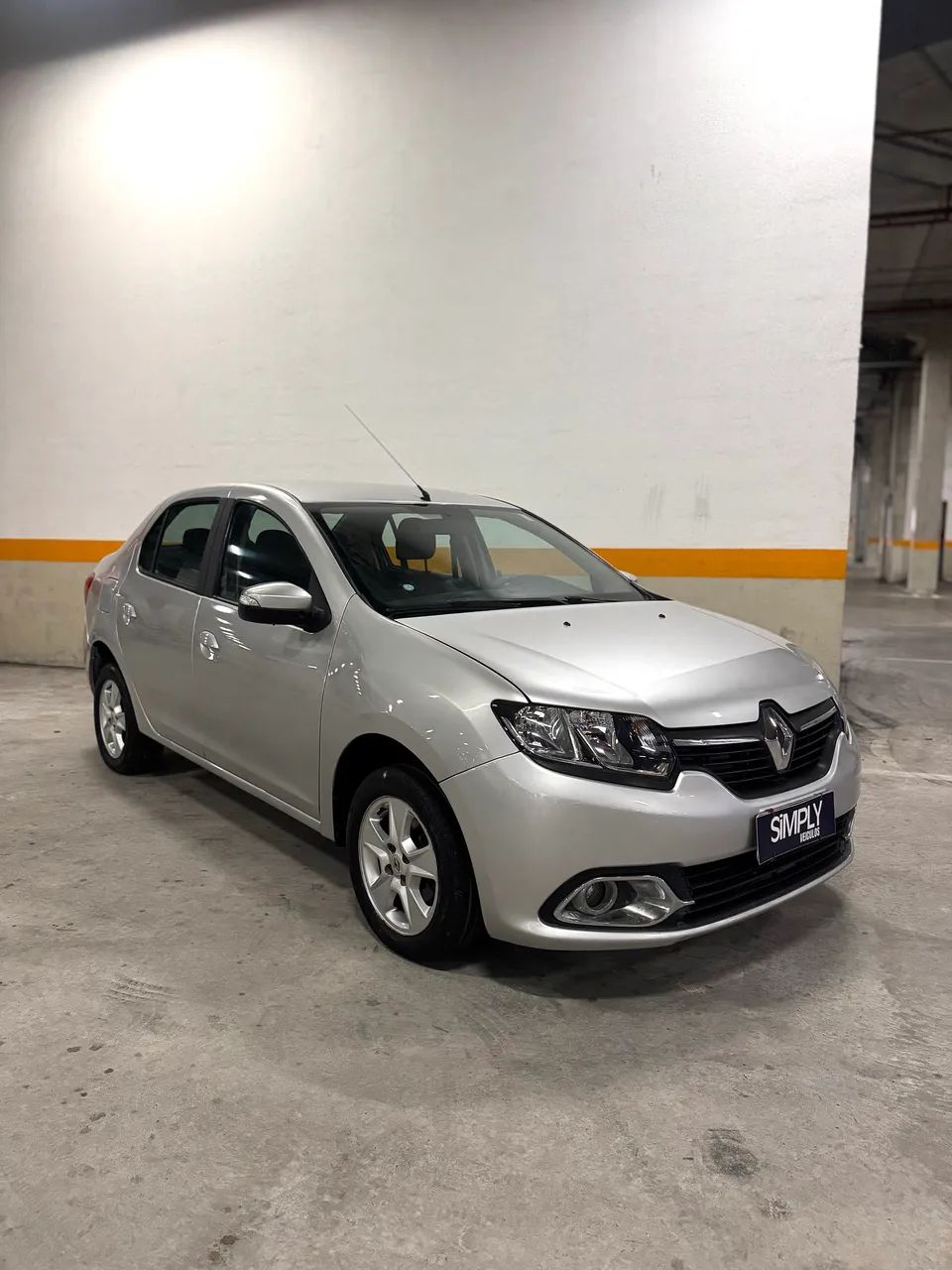 Renault Logan Dynamique Hi-flex 1.6 8V 4P 2017
