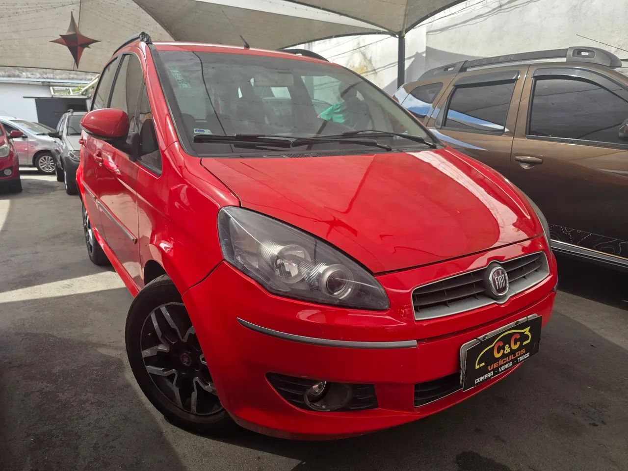 Fiat Idea Sporting Dualogic 1.8 Flex 16V 5P 2012 - Foto 3