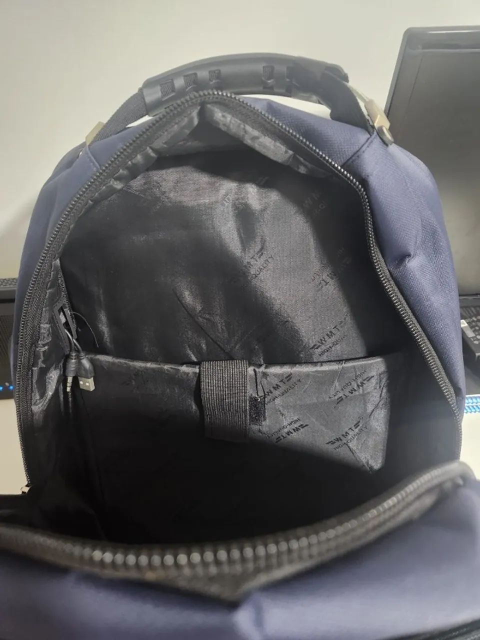 Mochila executiva WMT para trabalho/viagem - Foto 4