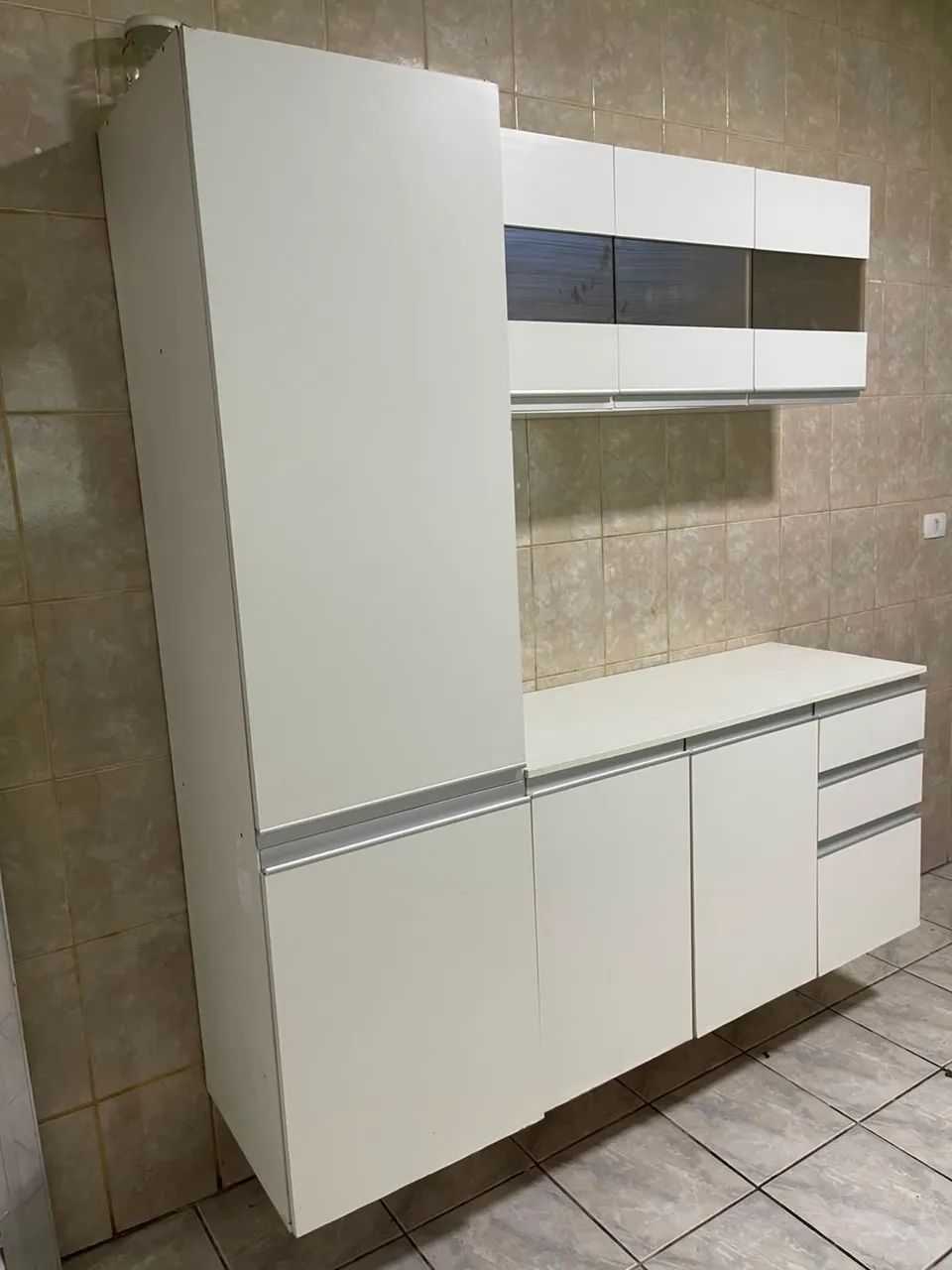 Armário cozinha branco IMPECÁVEL 