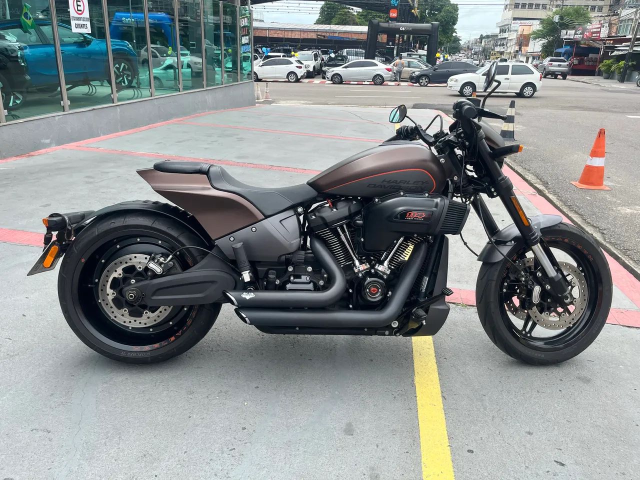 Harley FXDR com apenas 3 mil km  - Foto 3