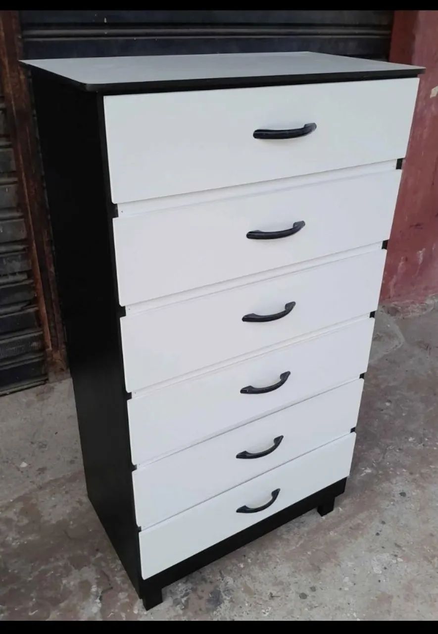 Cômoda 6 gavetas