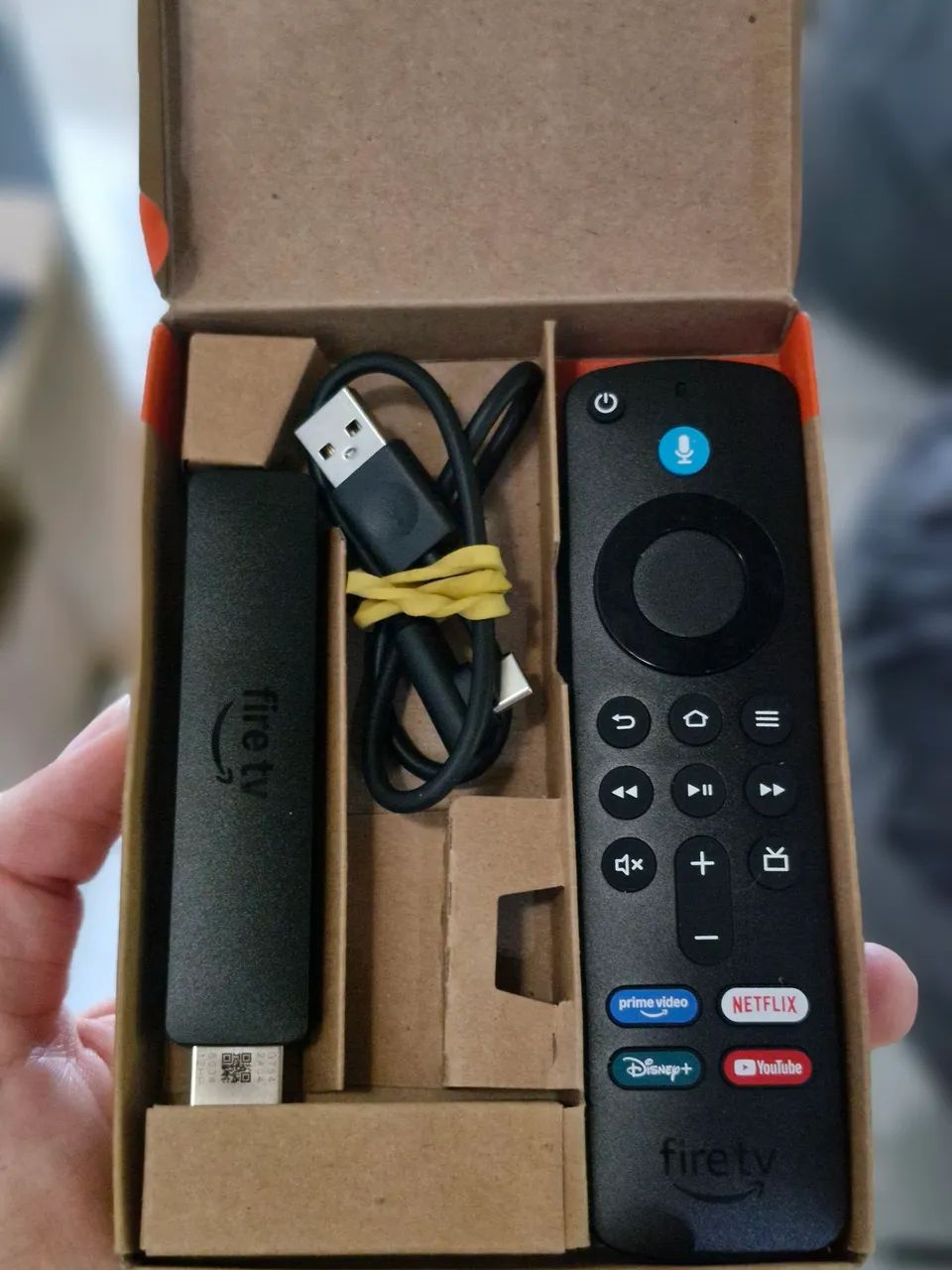 Fire tv stick da amazon literalmente novo - Foto 2