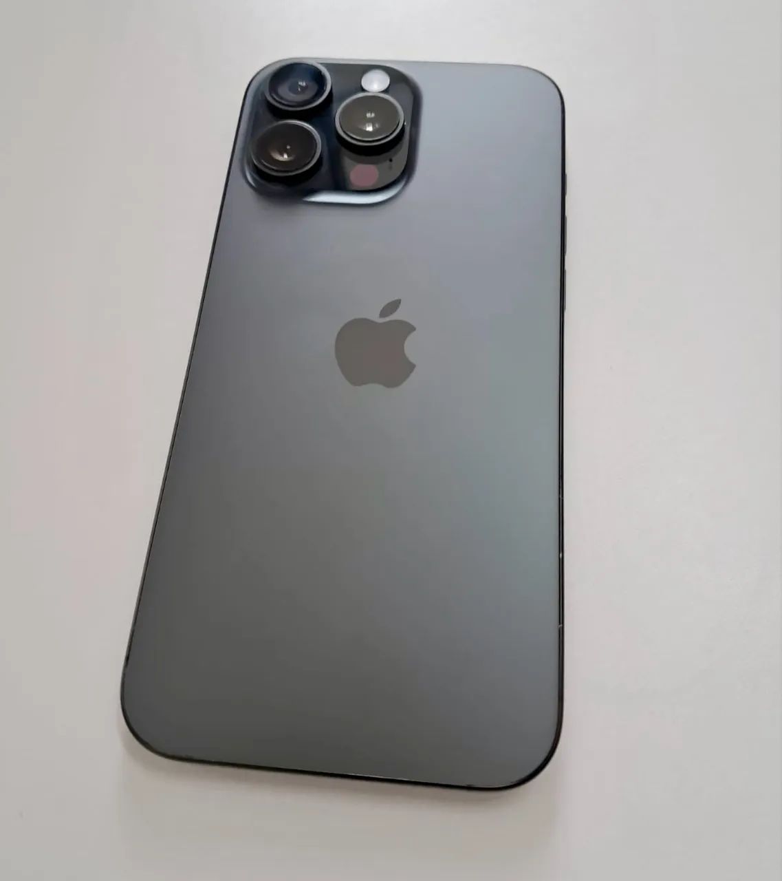 IPHONE 16 PRO MAX - Impecável c/ Caixa - Bateria 100%
