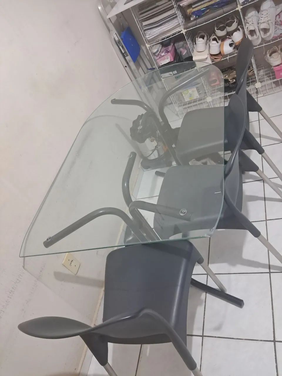 Mesa de vidro Temperado usada 4x cadeiras. - Foto 2
