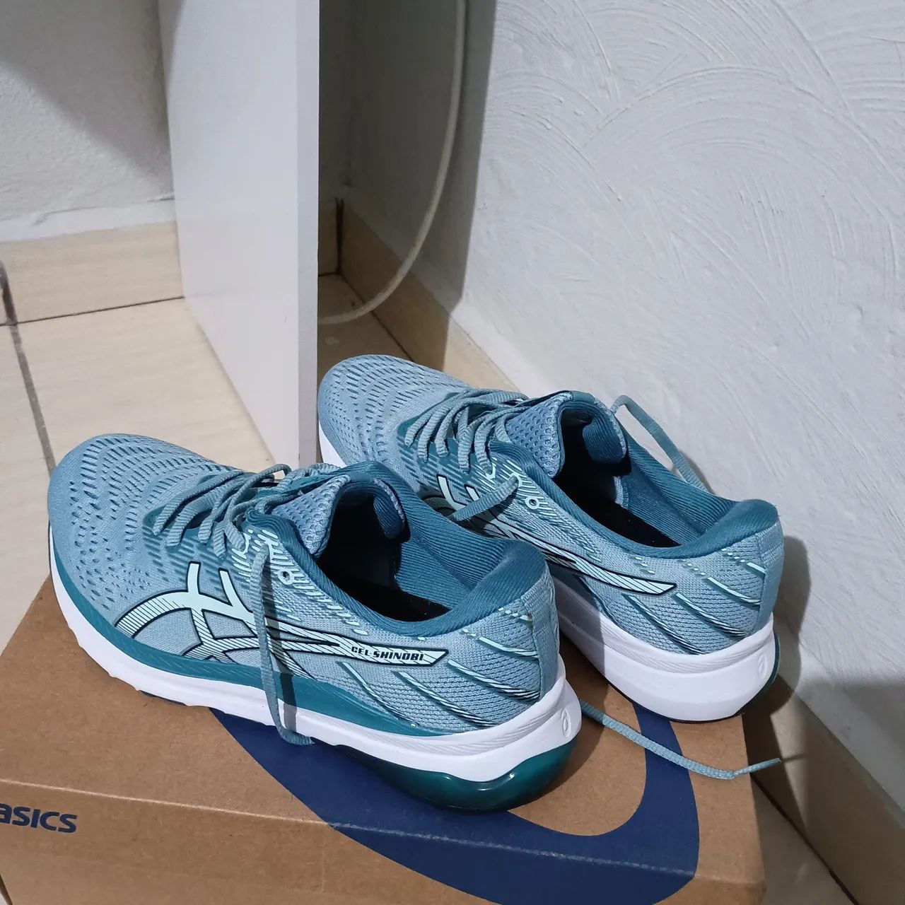 Tênis Asics 