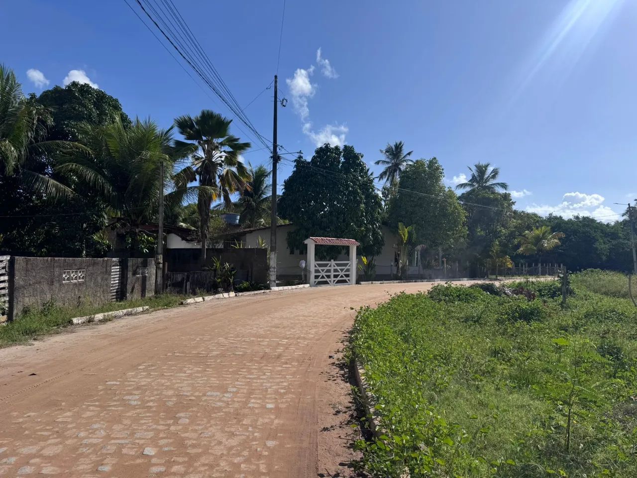 Terreno à Venda com uma Casa Construída em Tamandaré-PE 