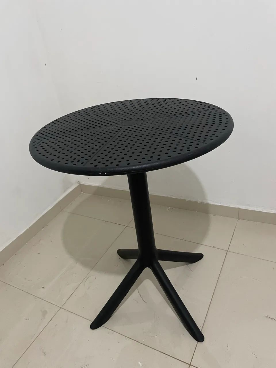 Mesa Simpla Redonda 2 em 1 Preta 60 cm