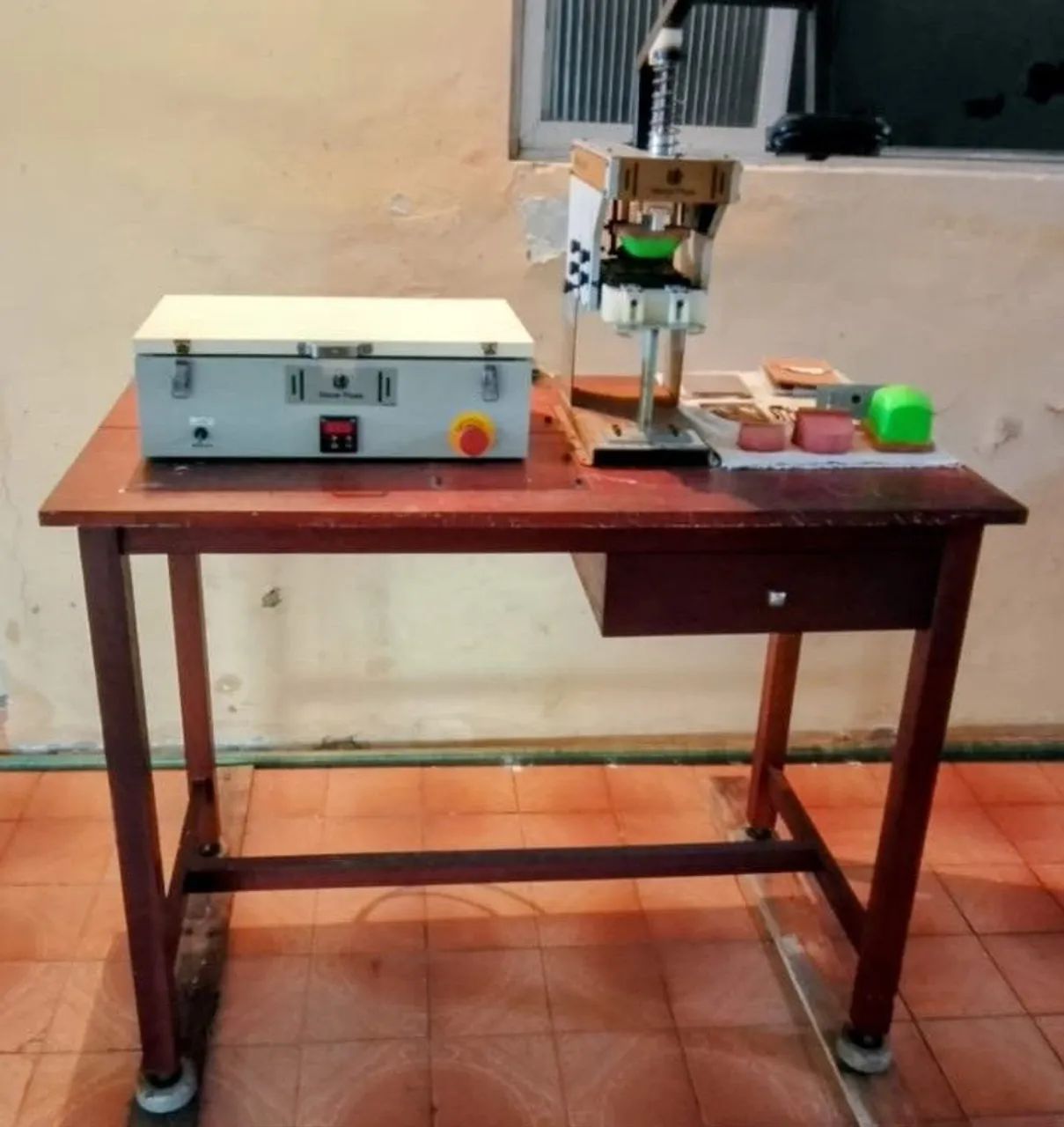 EQUIPAMENTOS PARA TAMPOGRAFIA 