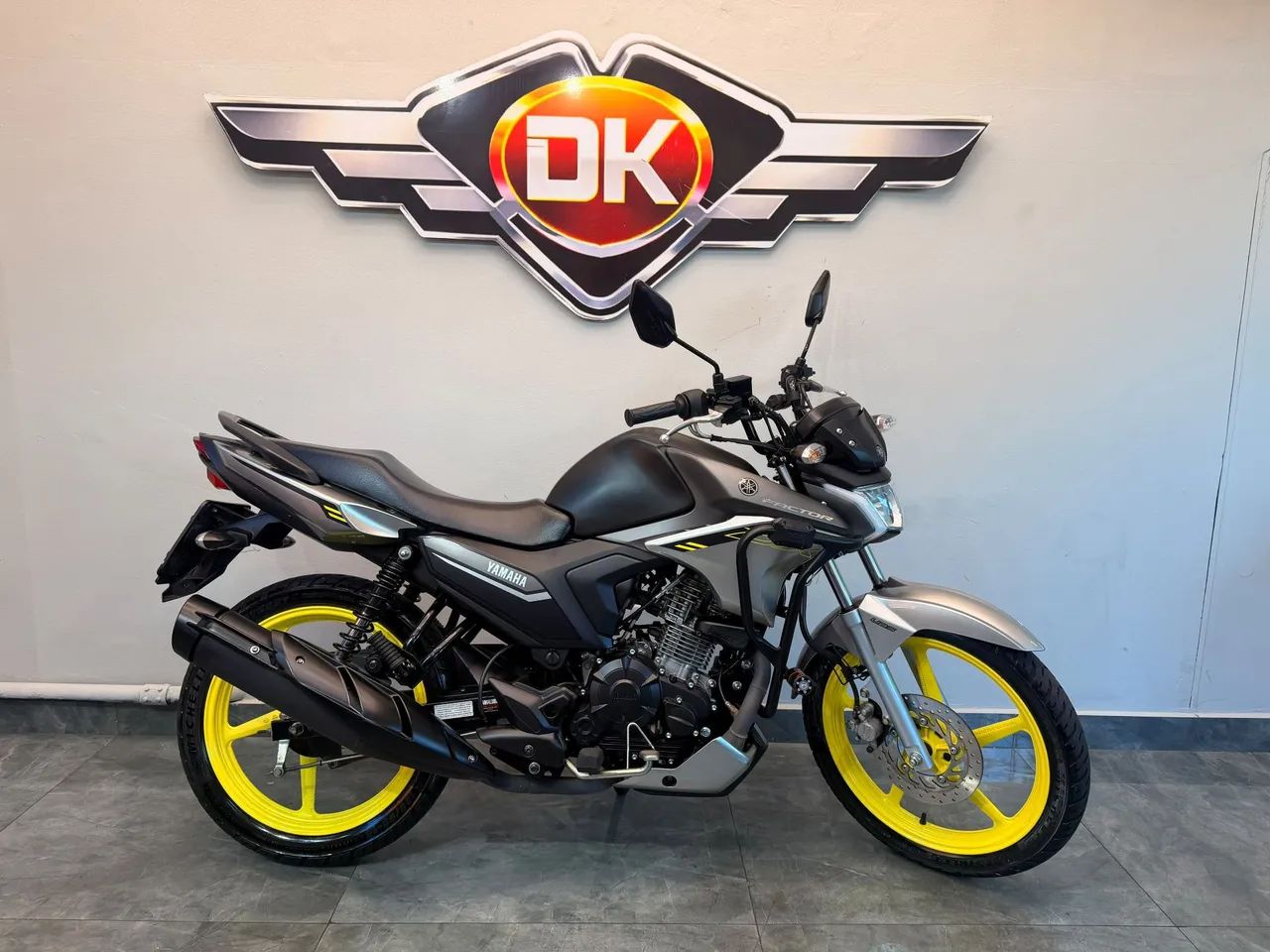 YAMAHA YBR150 FACTOR DX 2025 PRATA 