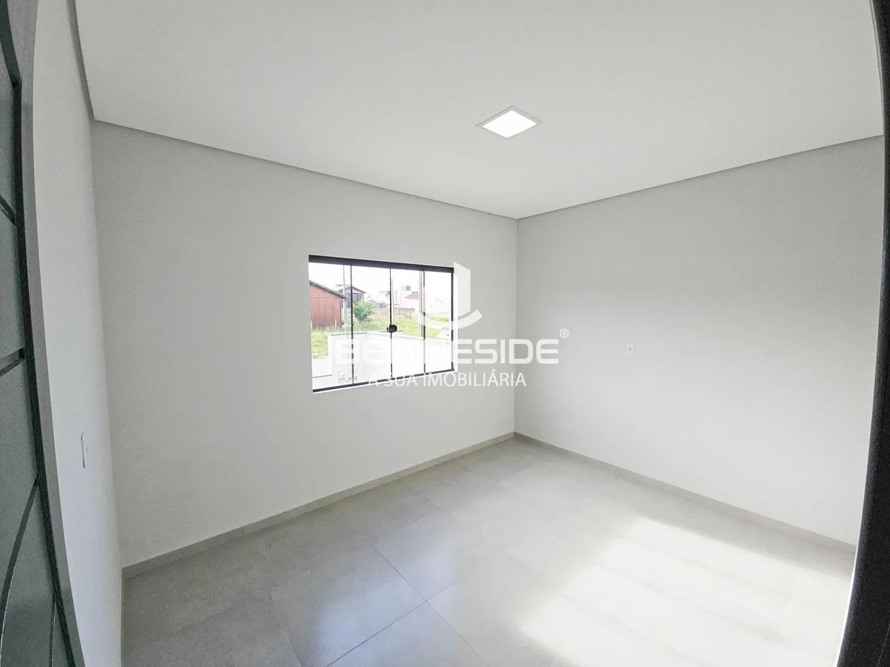 Casa geminada nova no centro de Jaguaruna - Foto 4