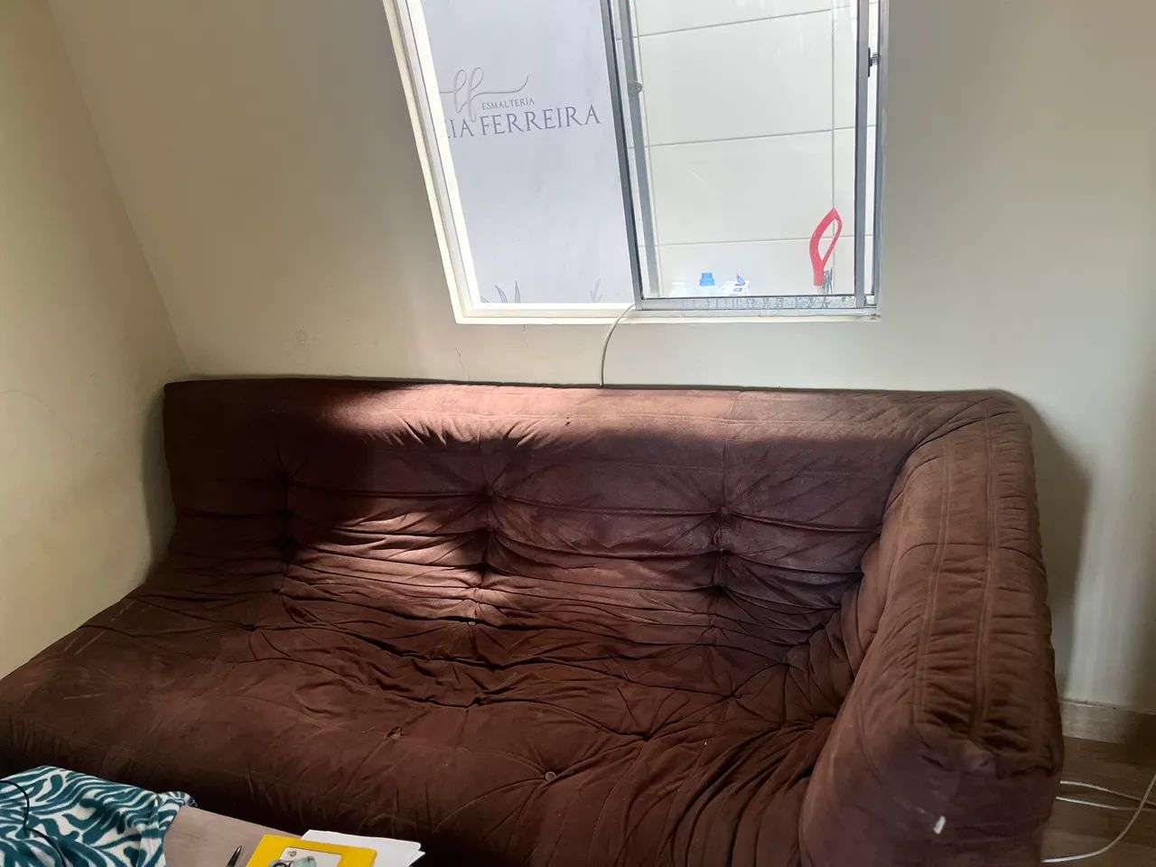 Vende-se Kit de 3 sofás de couro marrom - Foto 5