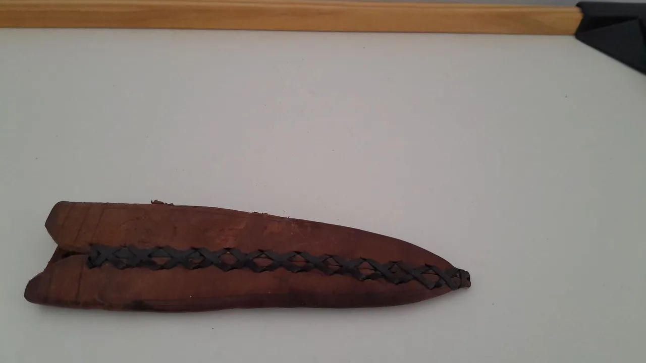 Bainha antiga couro- 18cm.