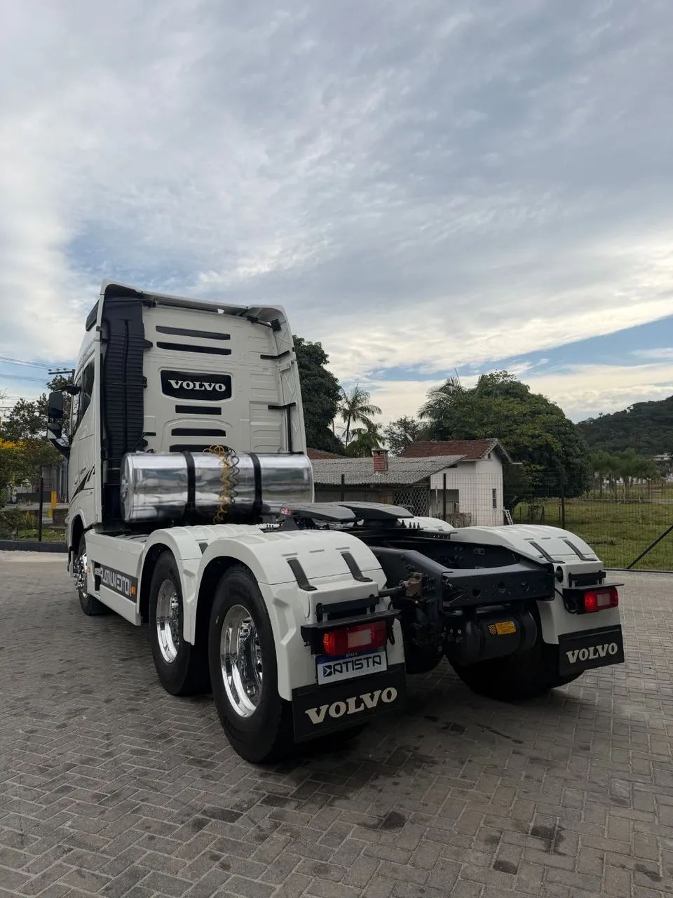 FH-540 6X4 2023 susp de molas - Foto 4