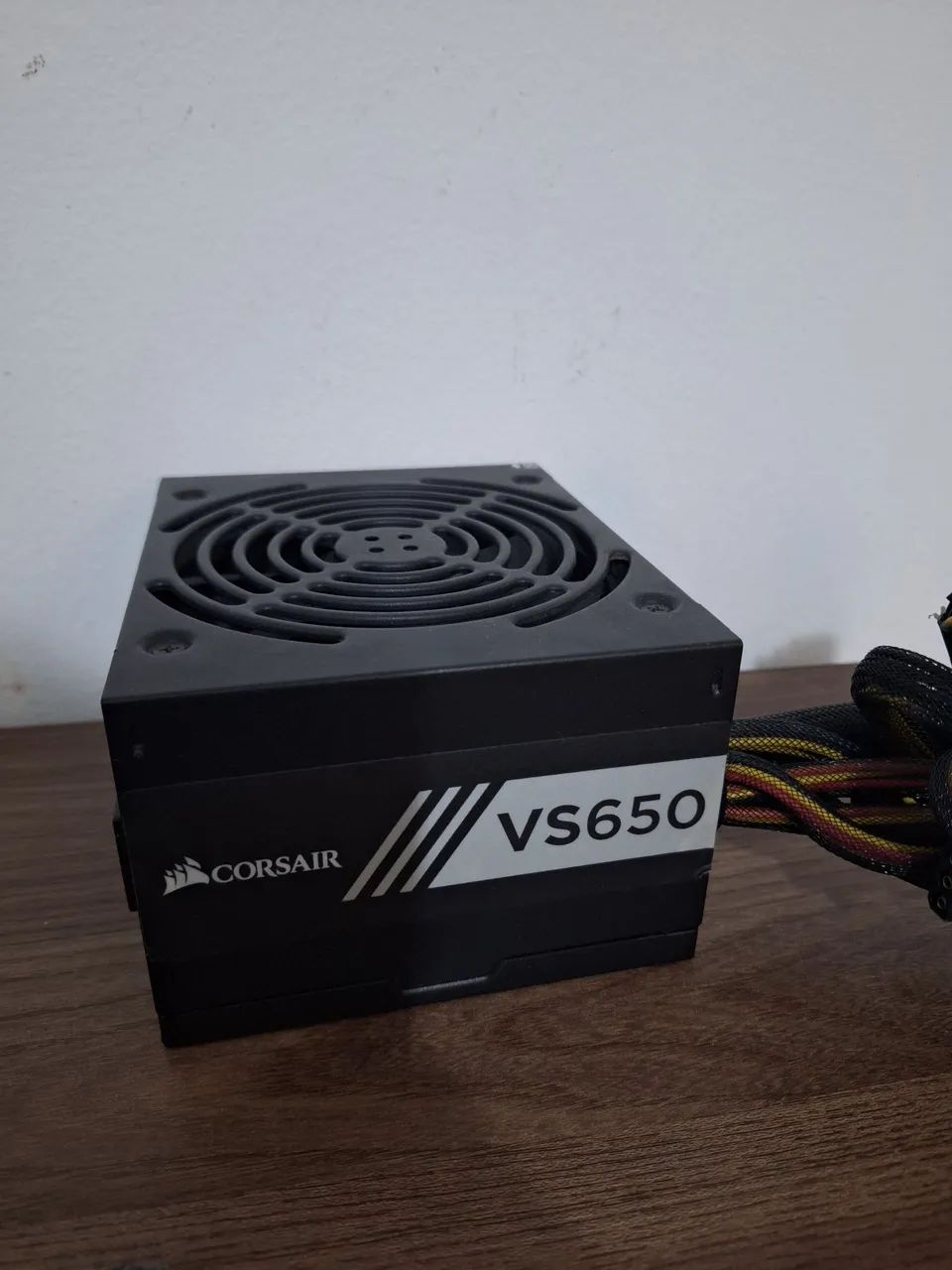 Fonte Corsair 600W VS600