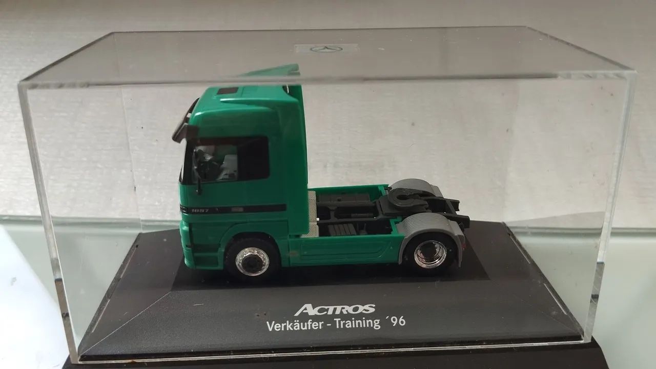 1/87 herpa MB ACTROS アクトロス ヘルパ max bögl Miniatura original Mercedes Actros 1:87, Herpa alema. - Hobbies e