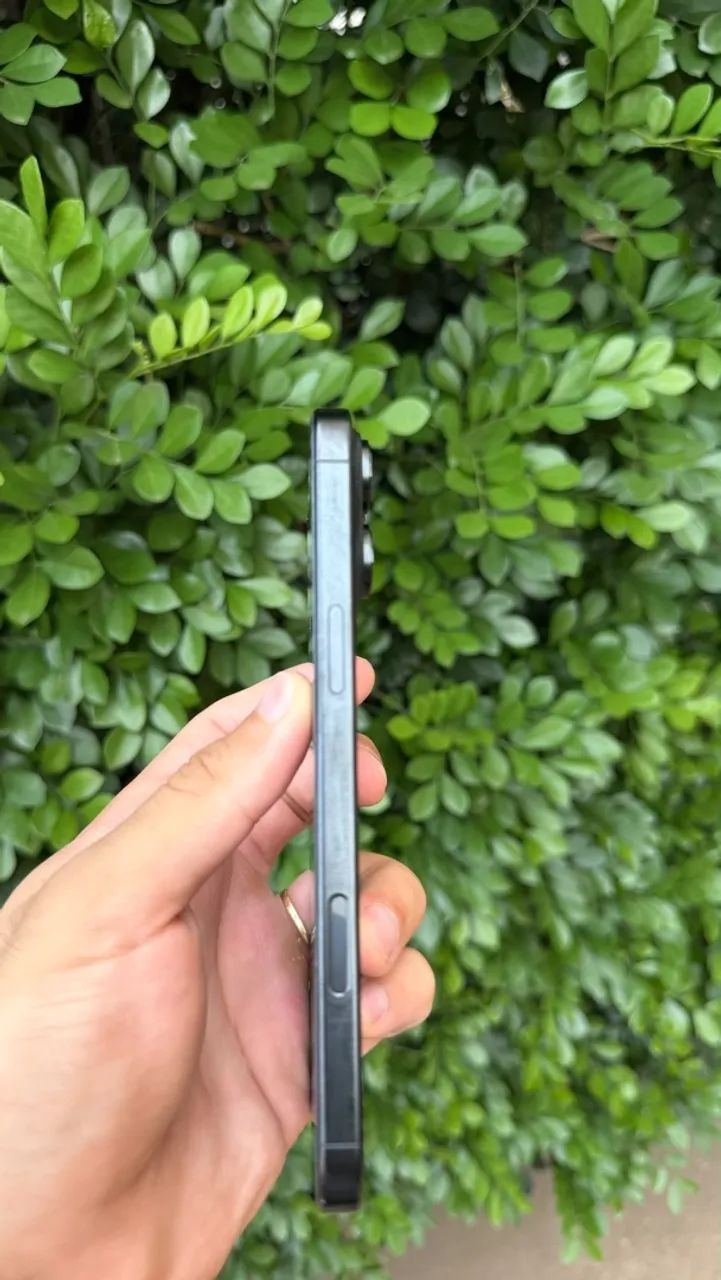 Iphone 16 PRO MAX - Foto 3