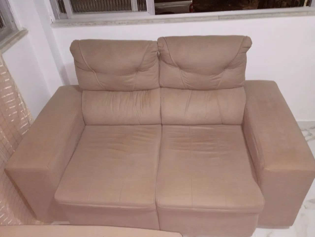 Sofá reclinável de 2 lugares 