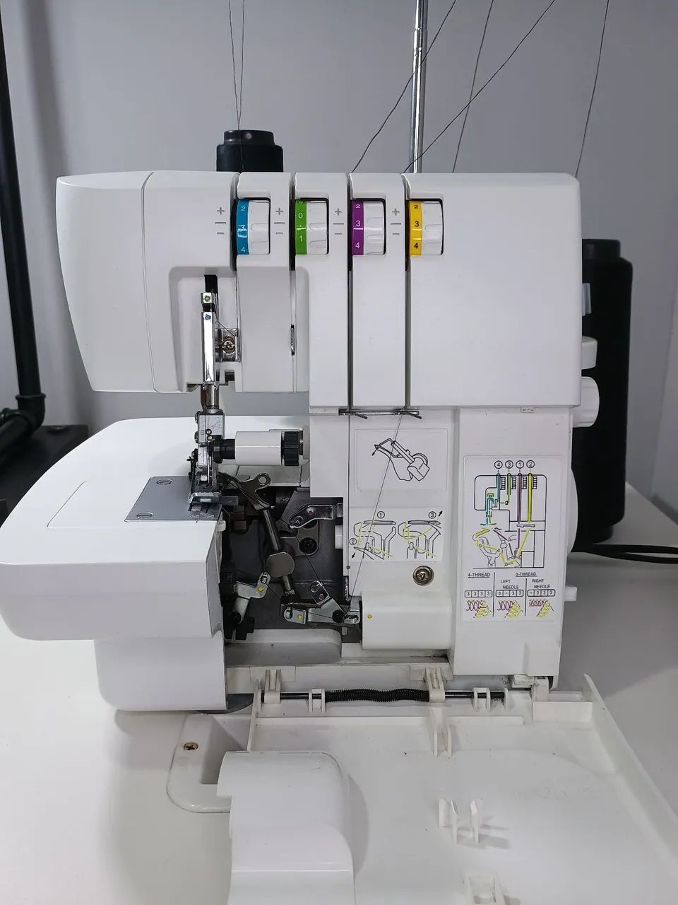 Overlock Singer - Foto 3