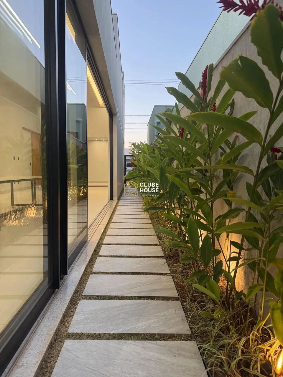 Casa a venda em Anápolis, Condomínio Terras Alphaville, 3 Suítes + Escritório - Foto 11