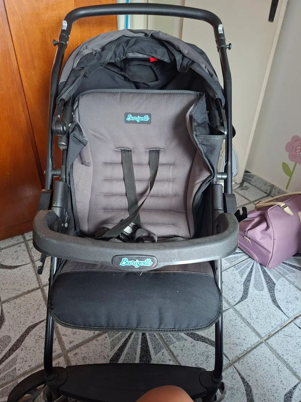 Carrinho de Bebê e bebê conforto - AT6K -Burigotto - Foto 2