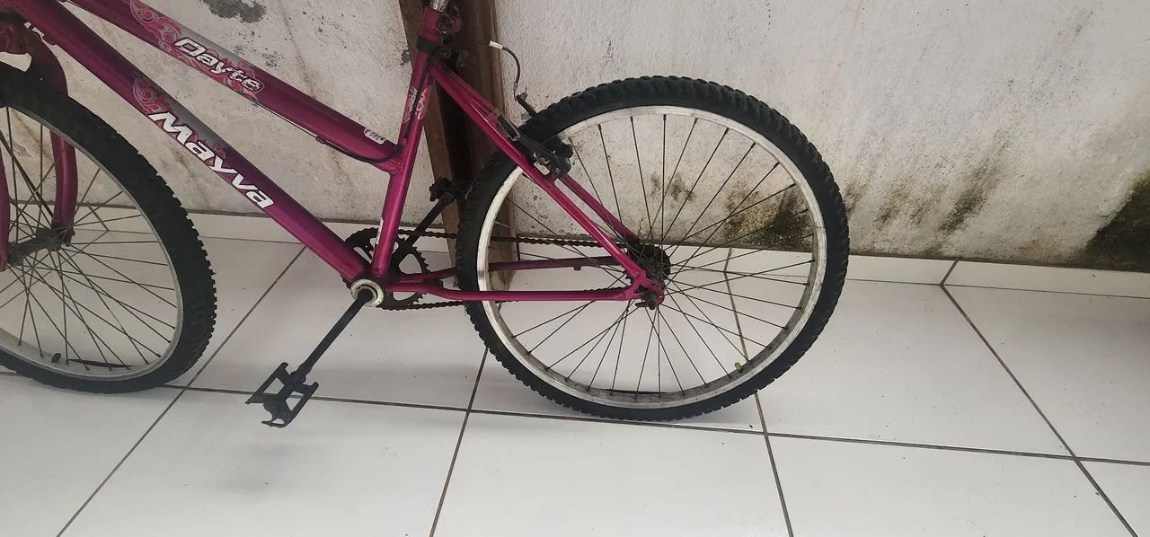 Bicicleta feminina pink com cestinha - Foto 3