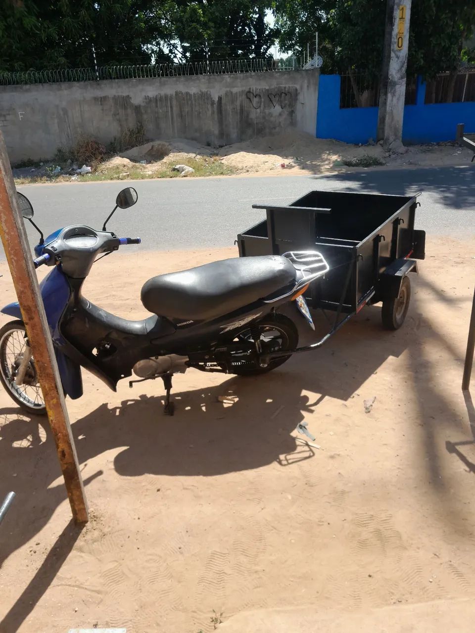 Vendo  essa carrocinha com a moto