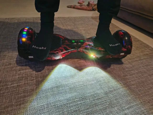 Hoverboard red fire 6,5" c/ bluetooth e led - Pouco uso, novinho