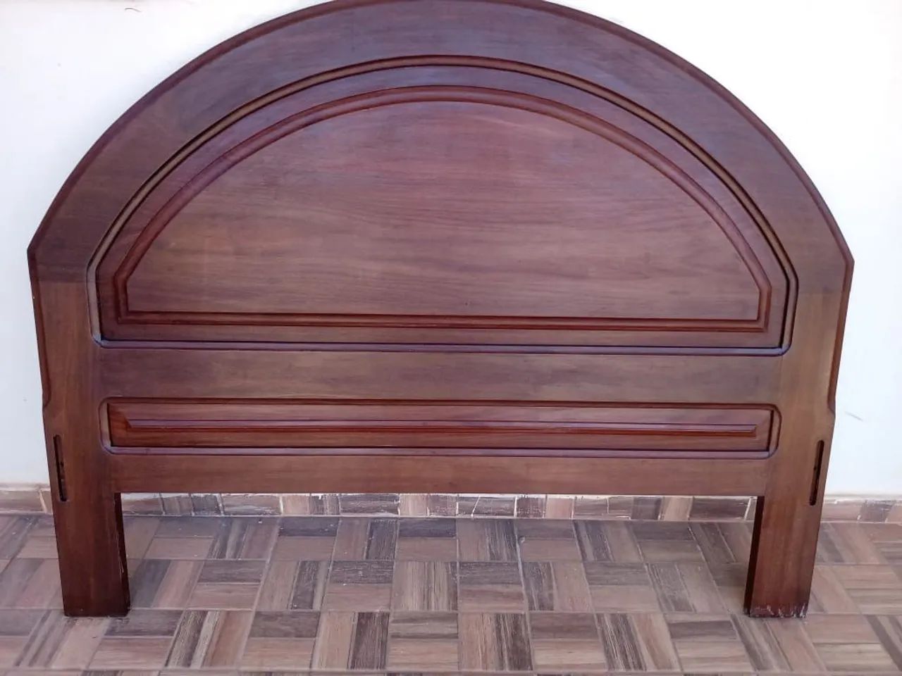 Cama em ipe roxo 