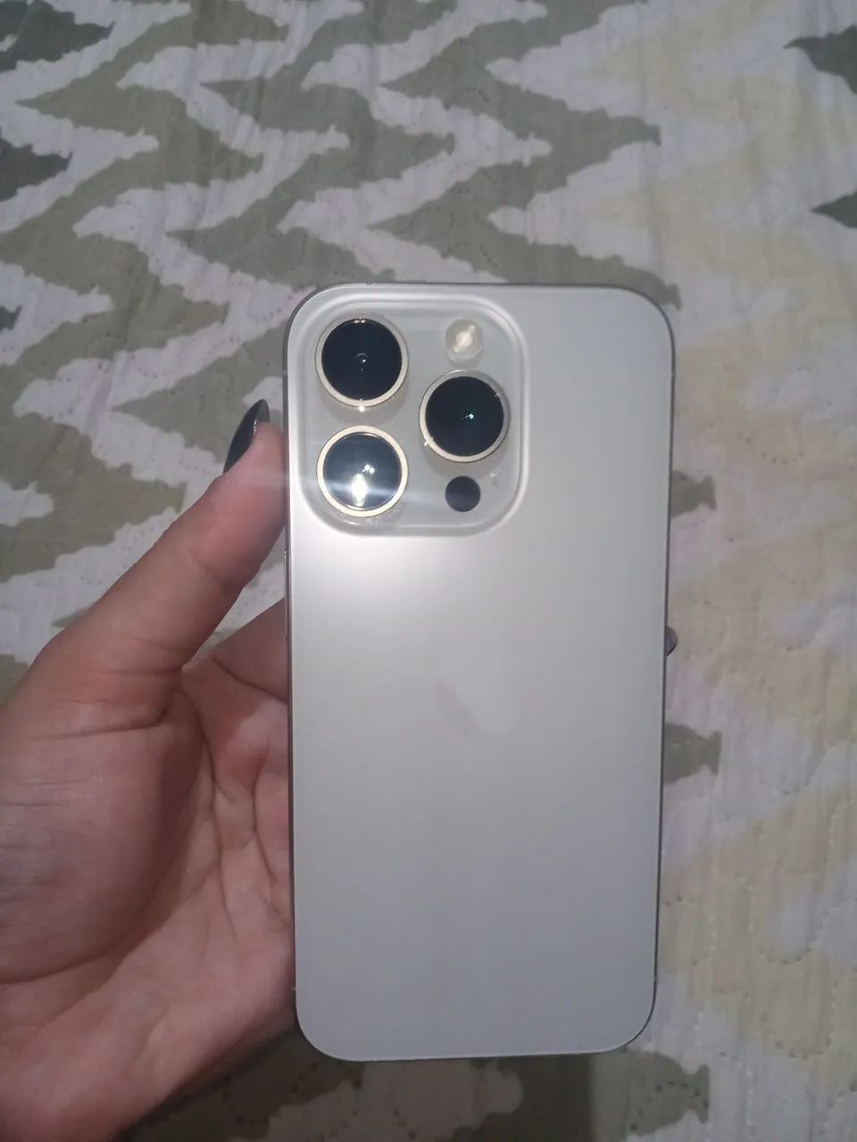 iPhone 15 Pro 