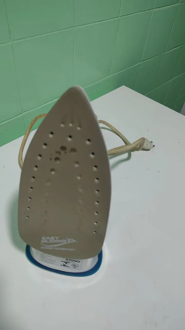Ferro de passar 127v - Foto 2