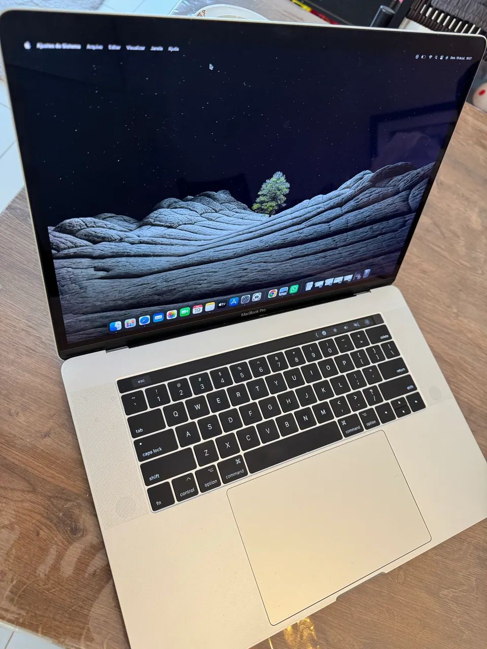 (2669)MacBook Pro i7 16GB 15インチ 充電31回◎ MacBook Pro Retina 15? | Intel Core i7 | 16GB RAM | SSD 256GB