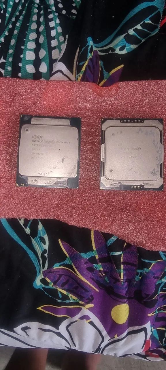 Processadores xeon x99 e5 2630v4  e 2640v3