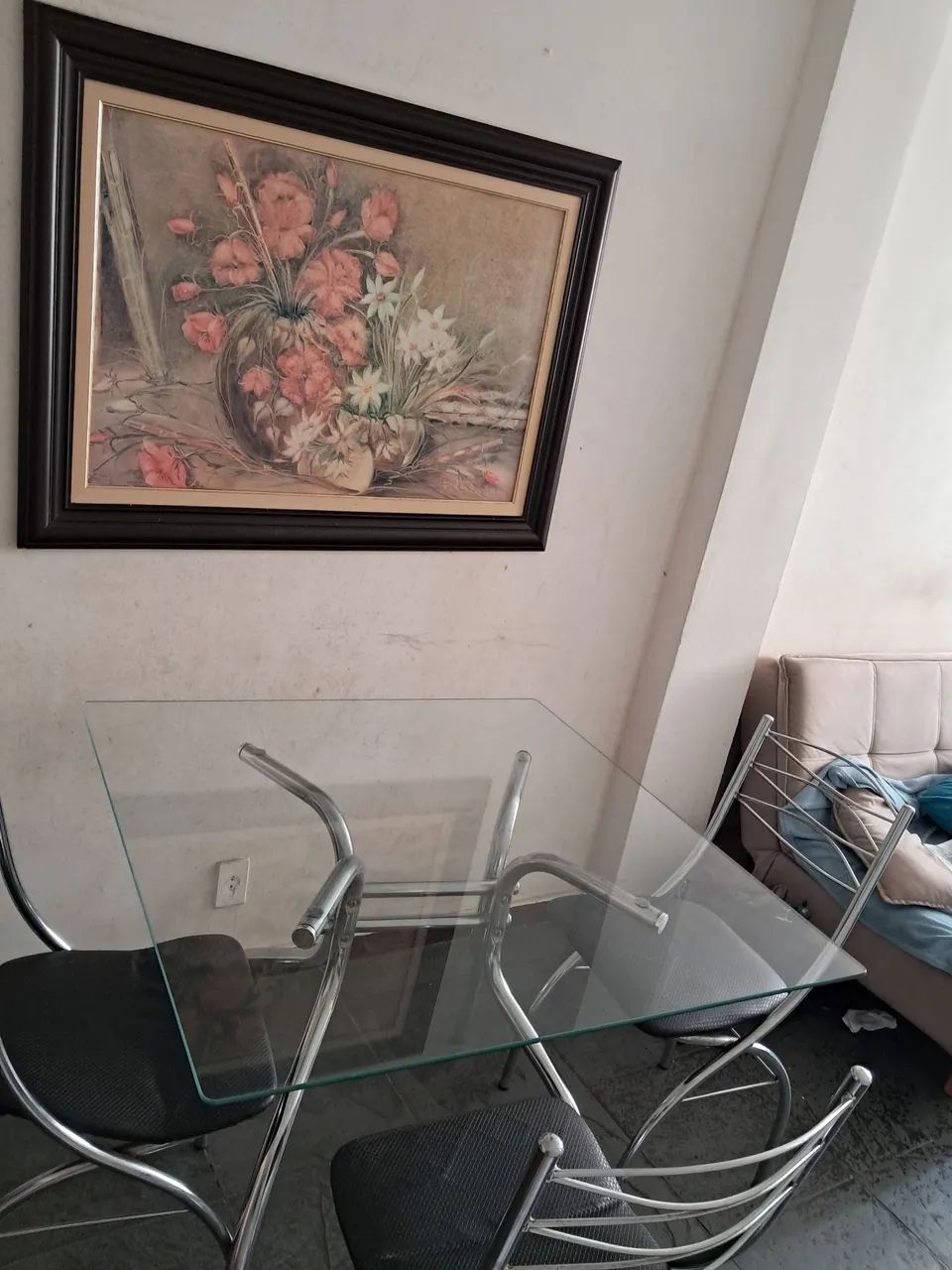 Mesa de vidro 4 cadeiras  - Foto 3