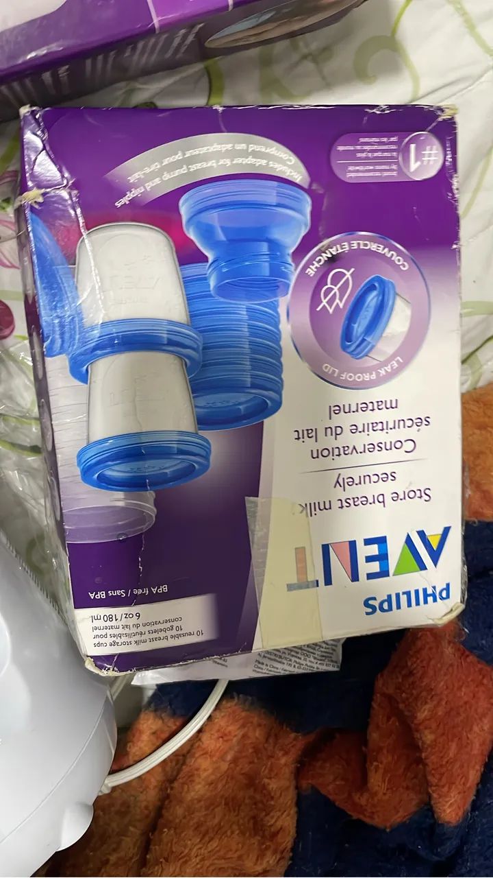 Potinhos de leite materno