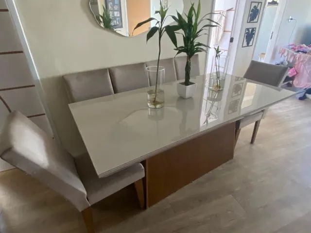 Mesa de Jantar 6 lugares e tampo de vidro