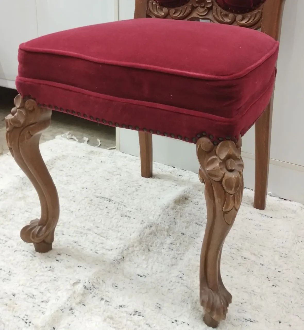 Mesa com 8 cadeiras madeira seregeira antiga  - Foto 4