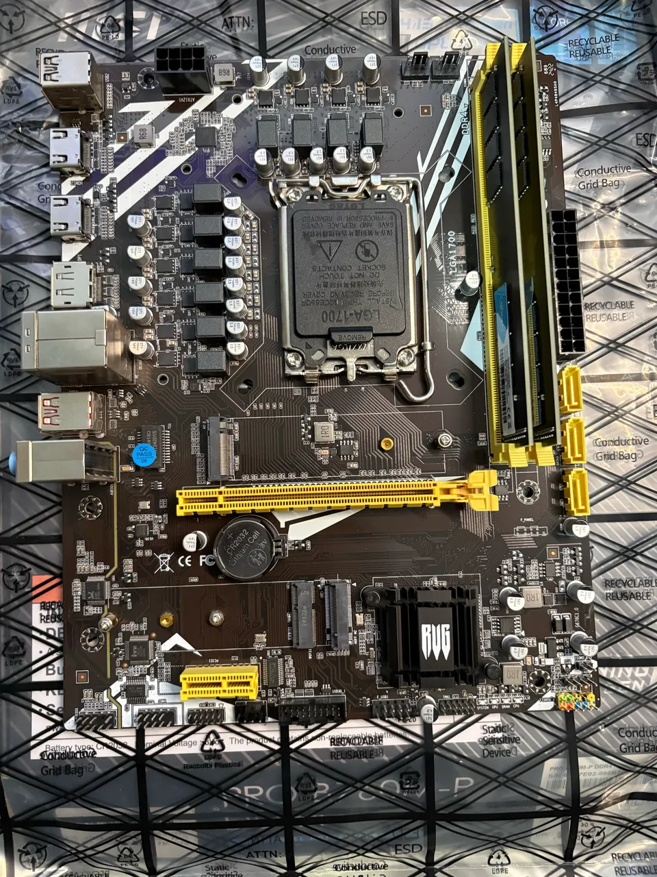 Memória Ram Ddr4 16GB(2x 8GB) 3200mhz - Memória RAM - Bom Sucesso
